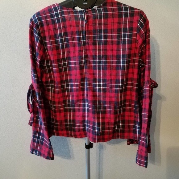 Love Notes Red Plaid Embroidered Bell Sleeve Top Medium - Picture 6 of 6